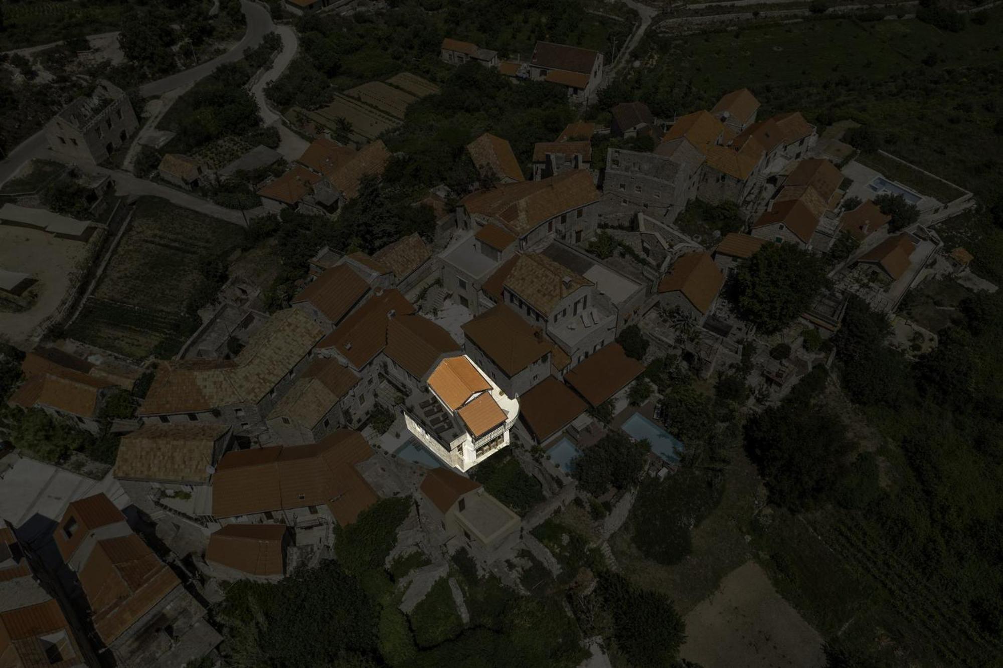 Dvor Pitve Villas Jelsa  Bagian luar foto