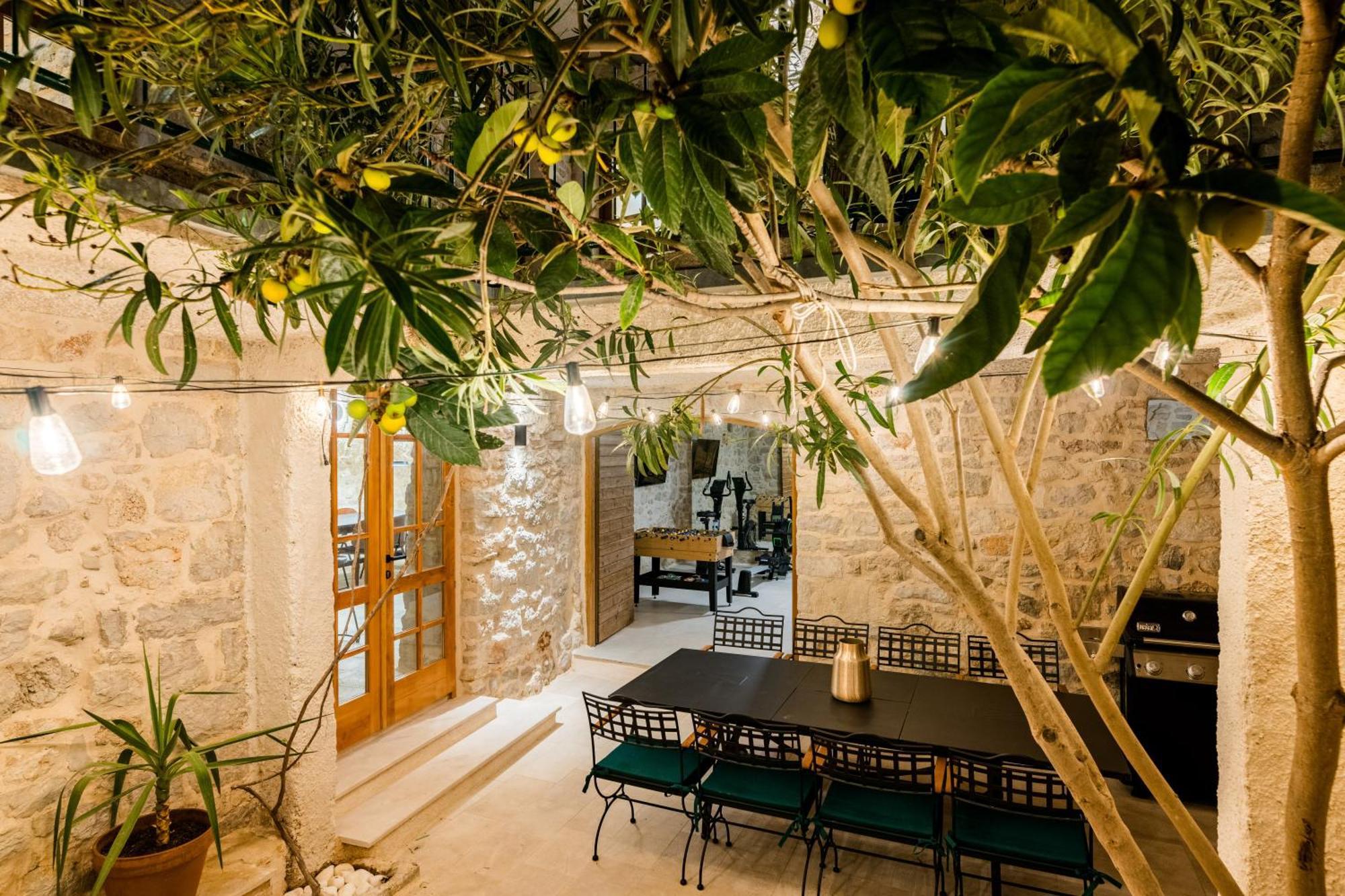 Dvor Pitve Villas Jelsa  Bagian luar foto